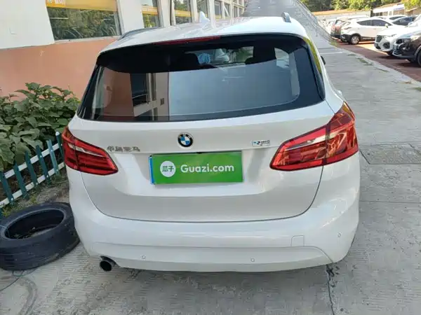 BMW 2 Series Station Wagon 2017