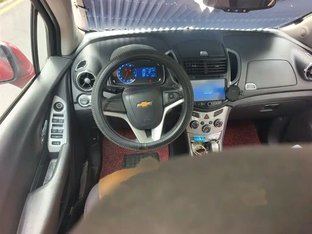 Chevrolet Trax 2015 — фото 3