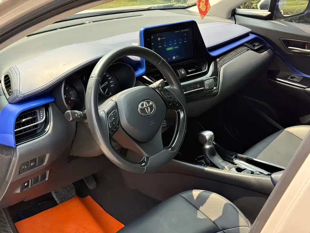 Toyota C-HR 2022 — фото 14