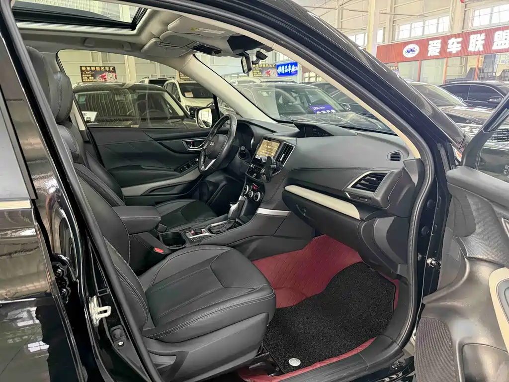 Subaru Forester 2022 — фото 16