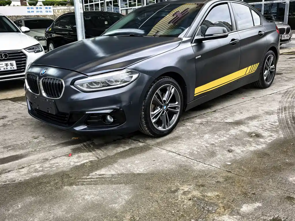 BMW 1 Series 2018 — фото 1