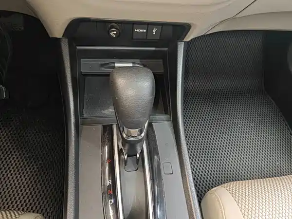 Honda Jade 2013