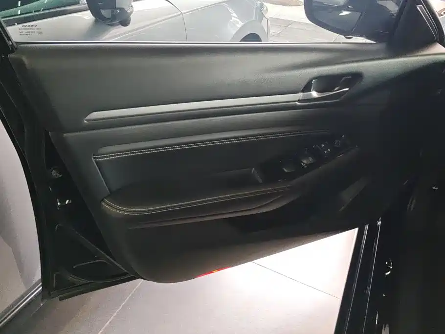 Nissan Teana 2021