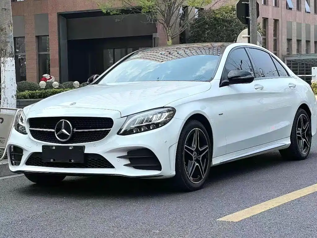 Mercedes-Benz C-Class 2021