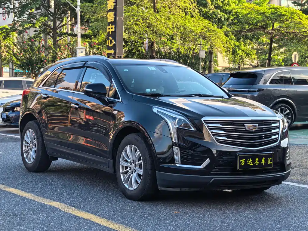 Cadillac XT5 2017 — фото 3