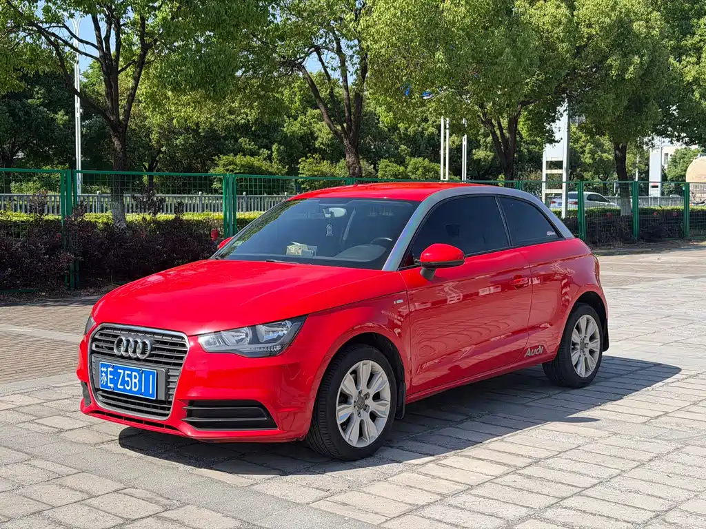 Audi A1 2014 — фото 1