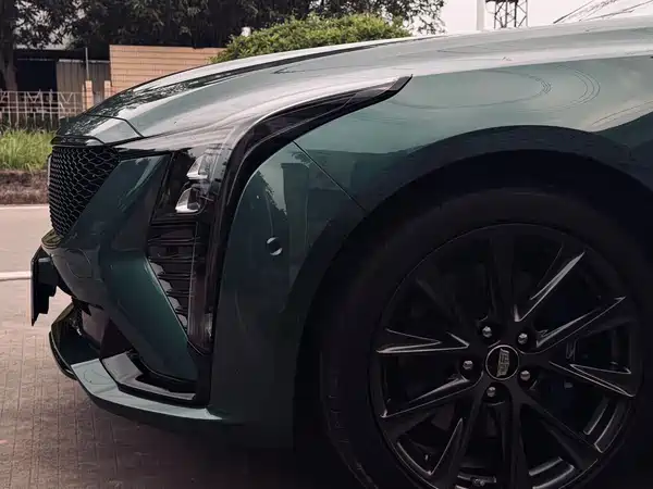 Cadillac CT5 2025