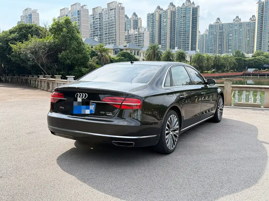 Audi A8 2016