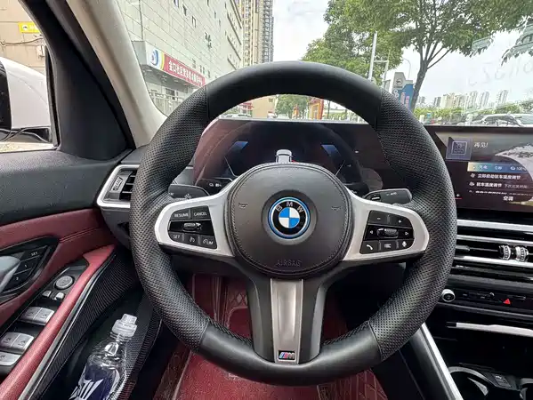 BMW i3 2023