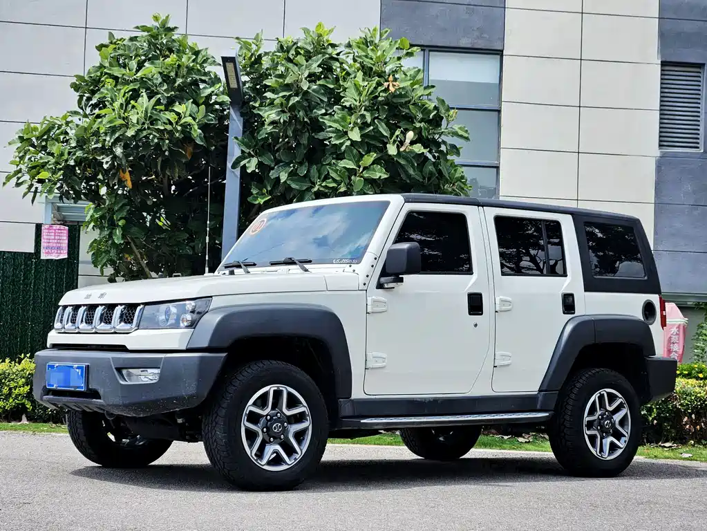 BAIC BJ40 2018 — фото 1