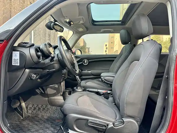 MINI MINI 2018