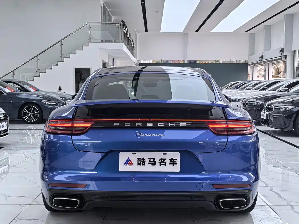 Porsche Panamera 2019 — фото 13
