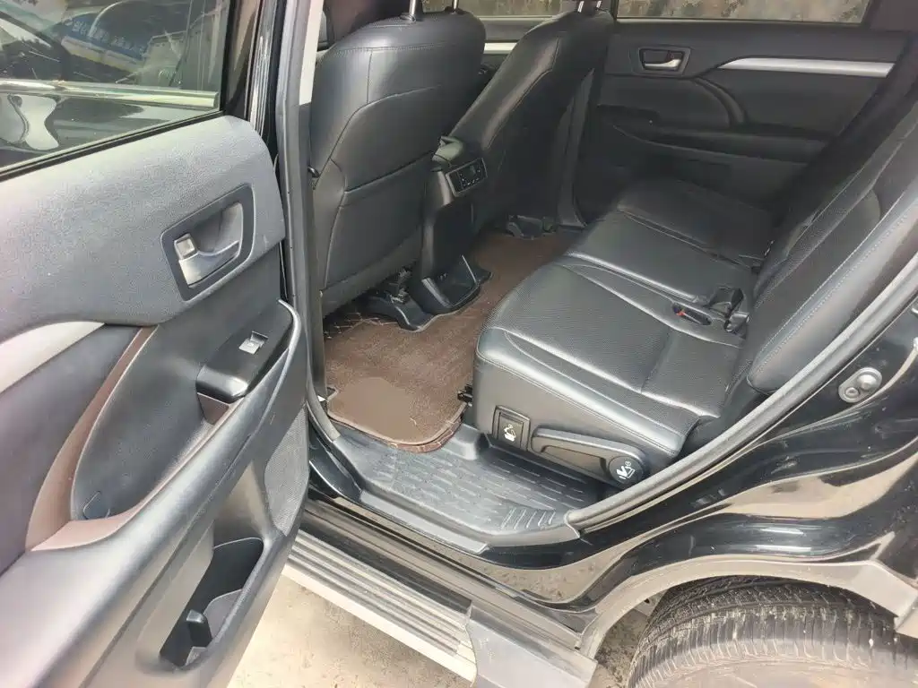 Toyota Highlander 2019 — фото 15