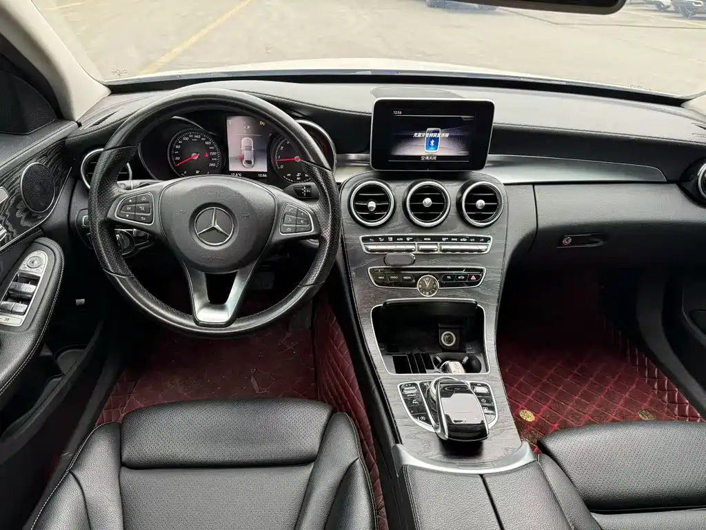 Mercedes-Benz C-Class 2018 — фото 6