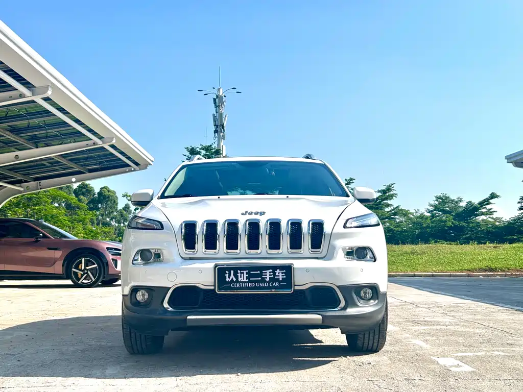 Jeep Cherokee 2017 — фото 3