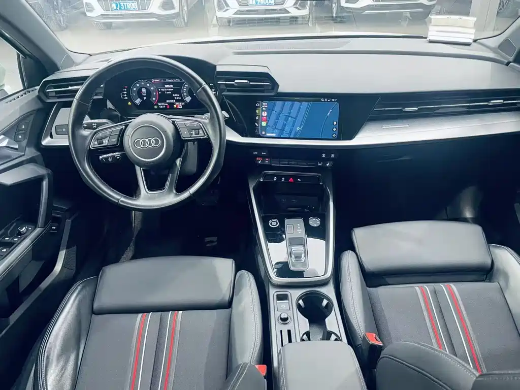 Audi A3 2023 — фото 12