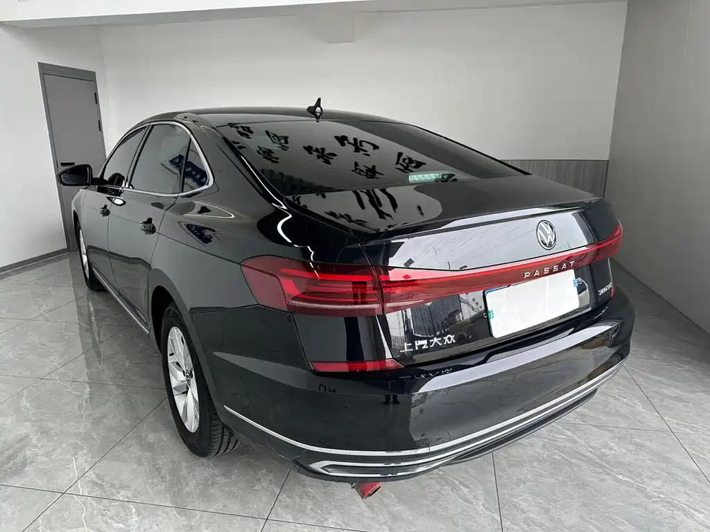 Volkswagen Passat 2023