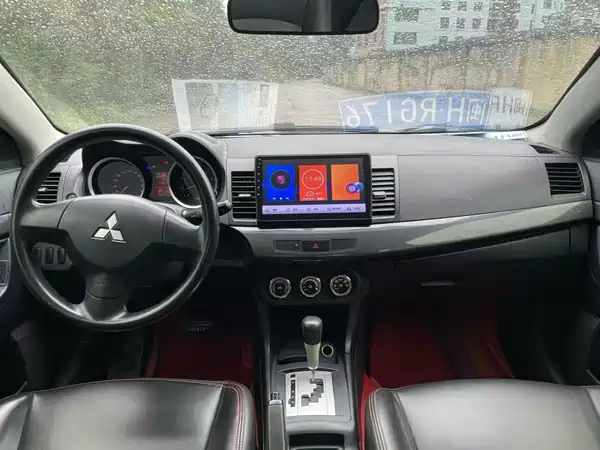 Mitsubishi Lancer EX 2013