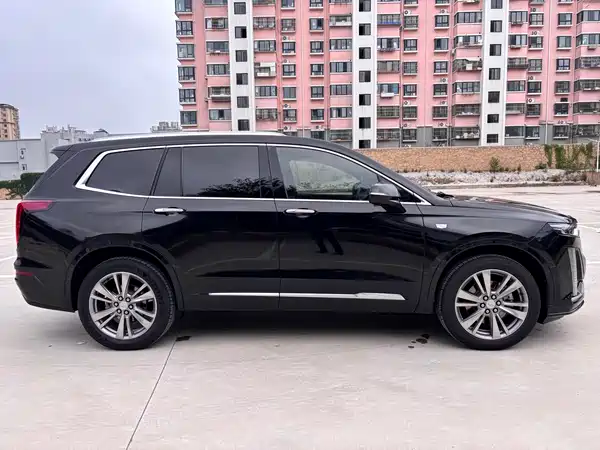 Cadillac XT6 2021