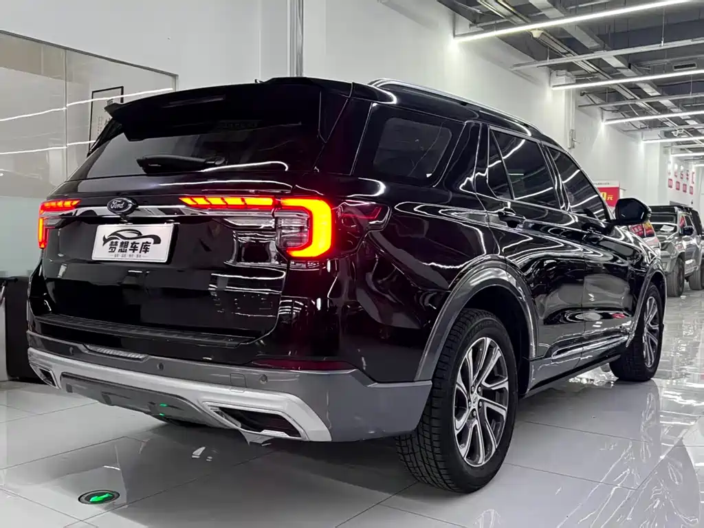 Ford Explorer 2023 — фото 9