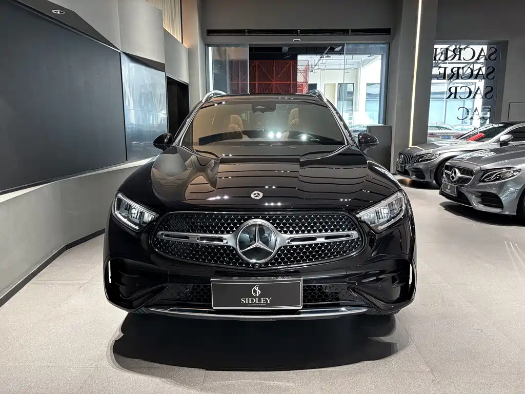 Mercedes-Benz GLC 2025