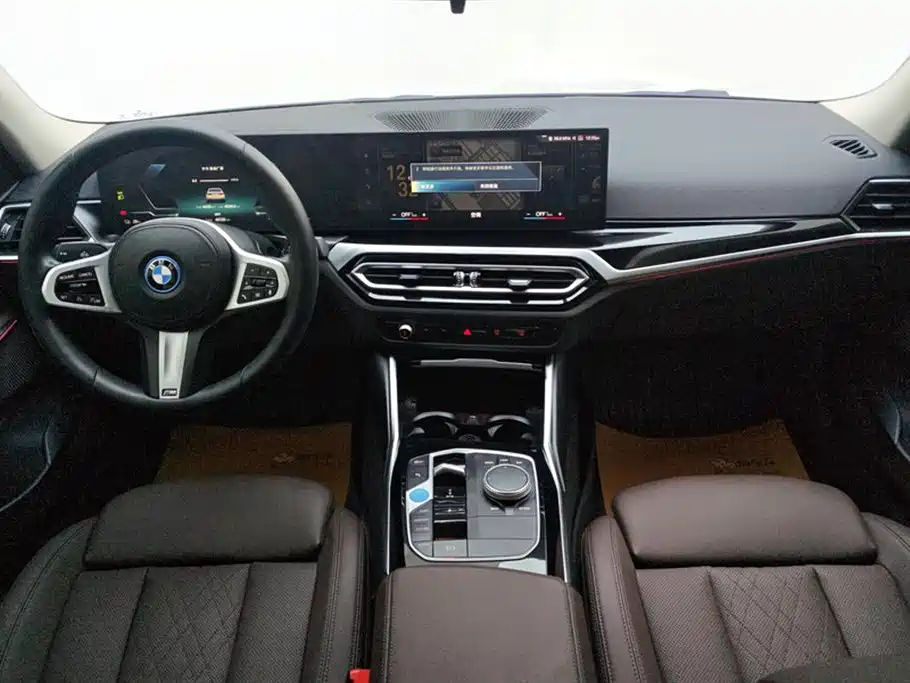 BMW i3 2023 — фото 12