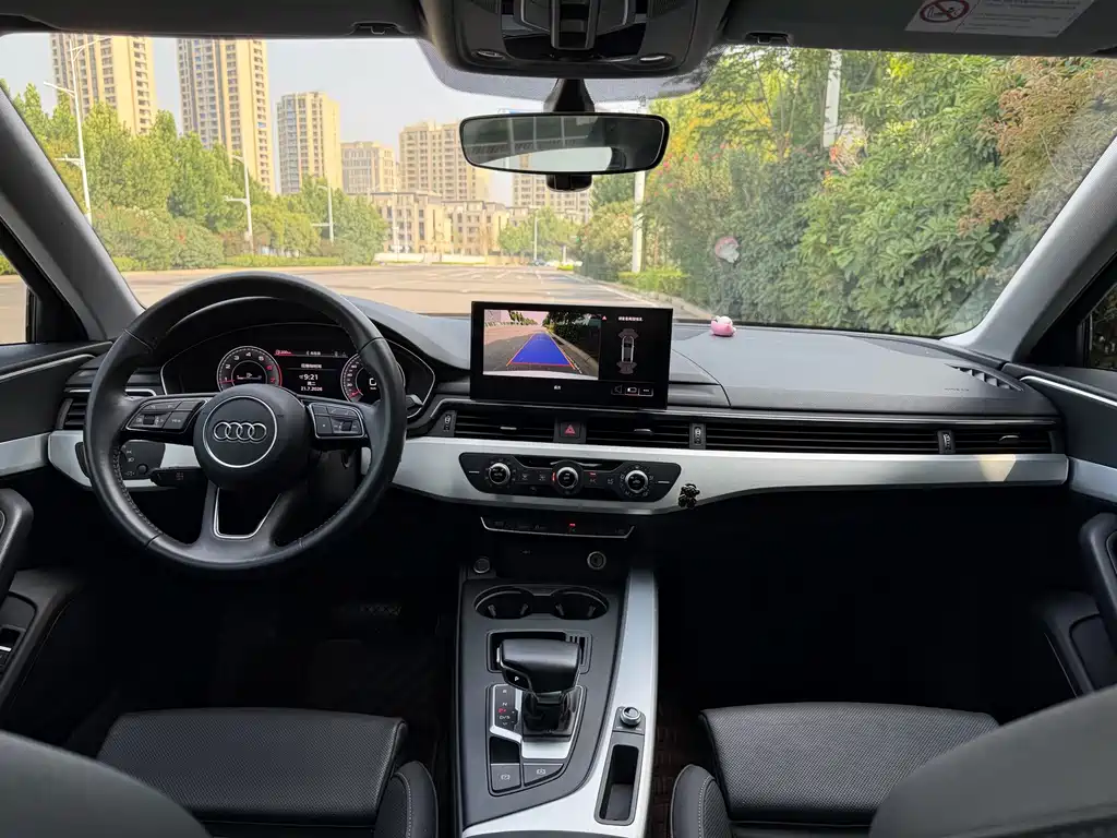 Audi A4L 2020