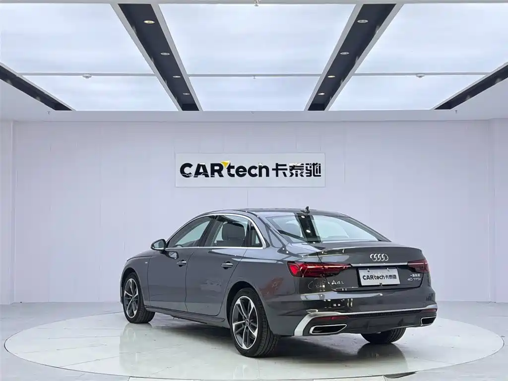 Audi A4L 2023 — фото 3