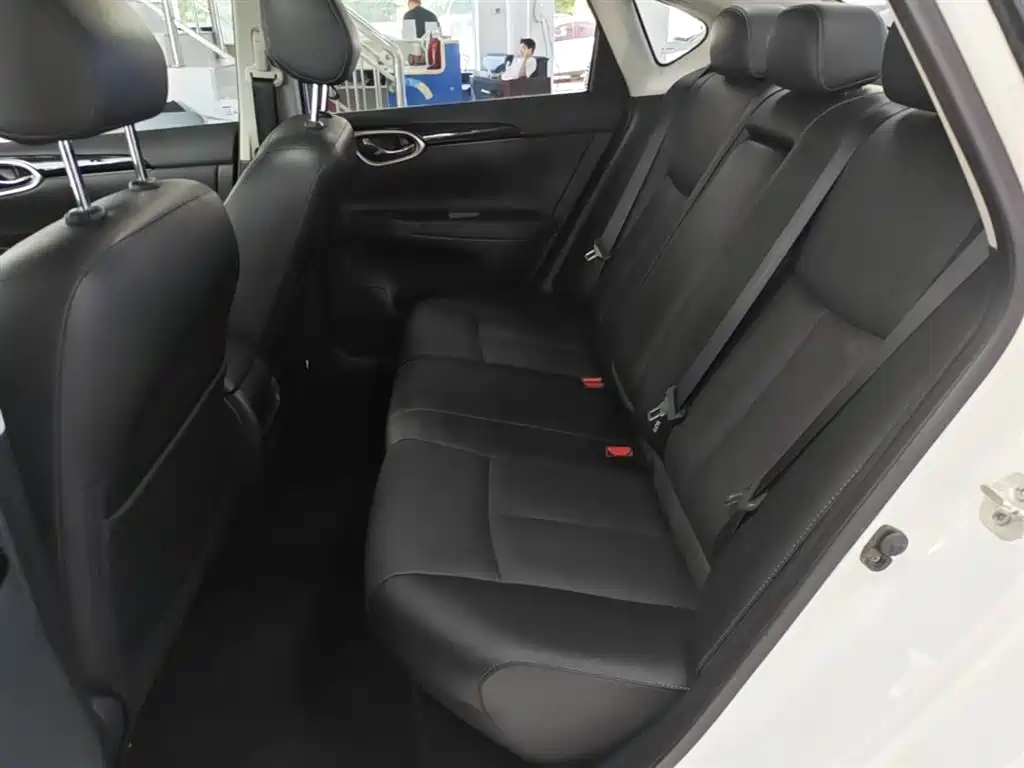 Nissan Sylphy 2017 — фото 17