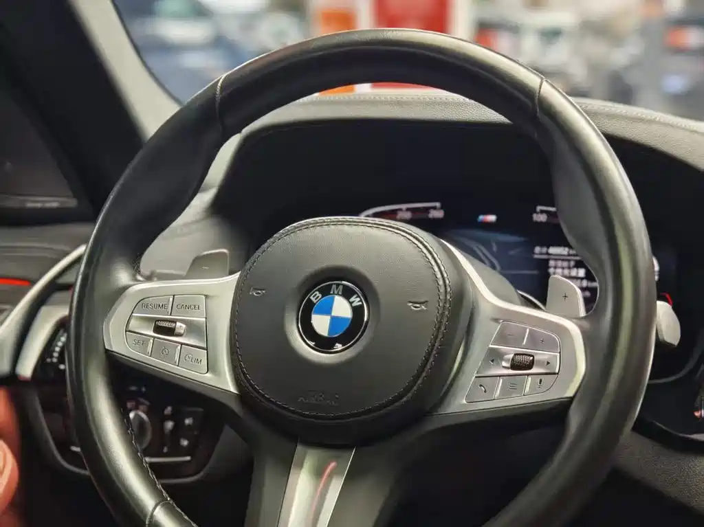 BMW 5 Series 2023 — фото 11
