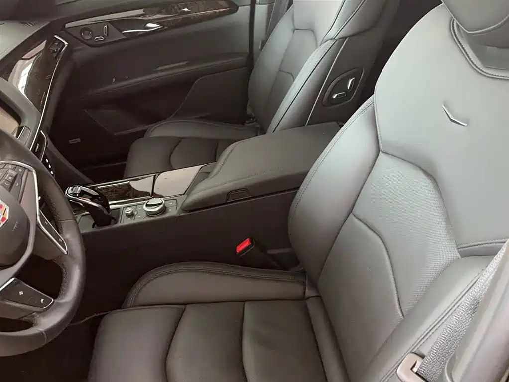 Cadillac CT6 2022 — фото 13