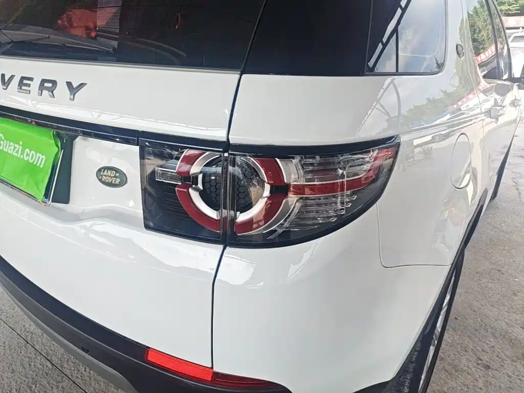 Land Rover Discovery Sport 2018 — фото 8