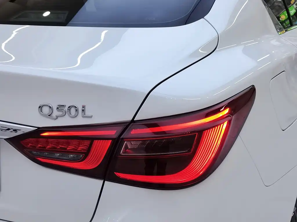 Infiniti Q50L 2020 — фото 16
