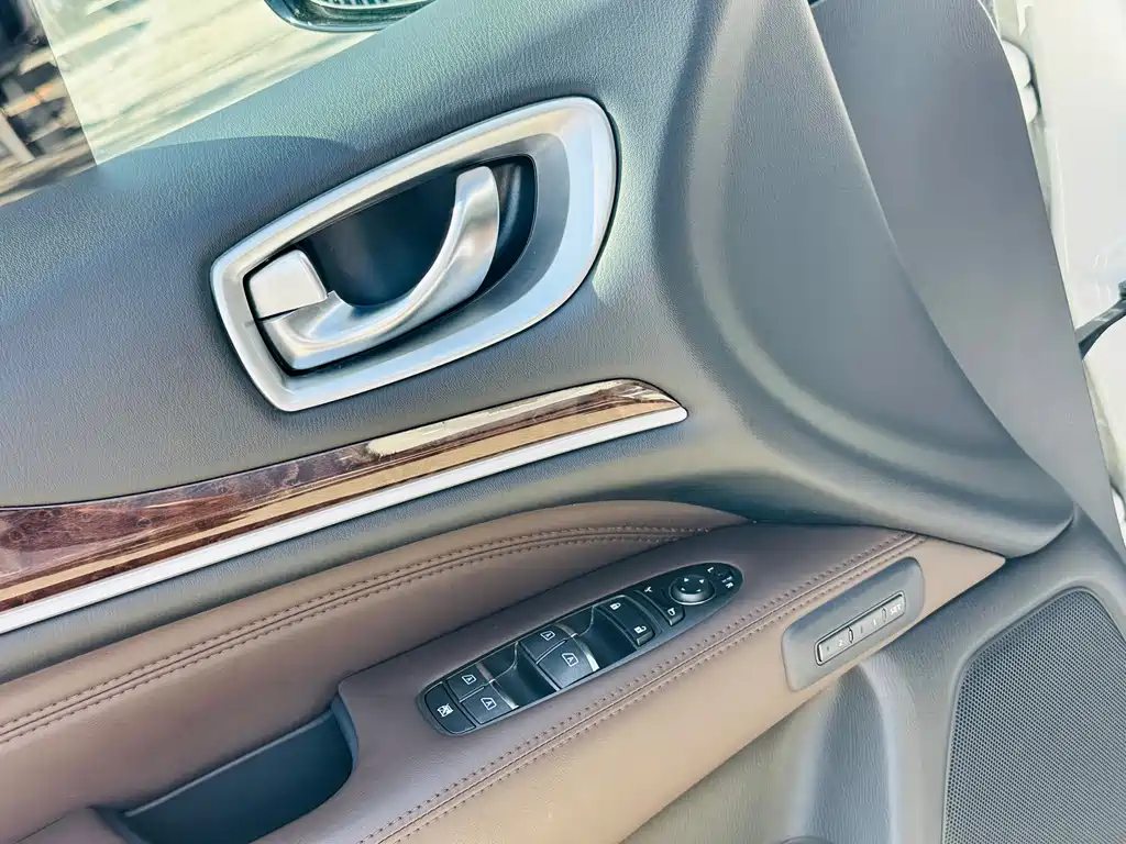 Infiniti JX 2014 — фото 10