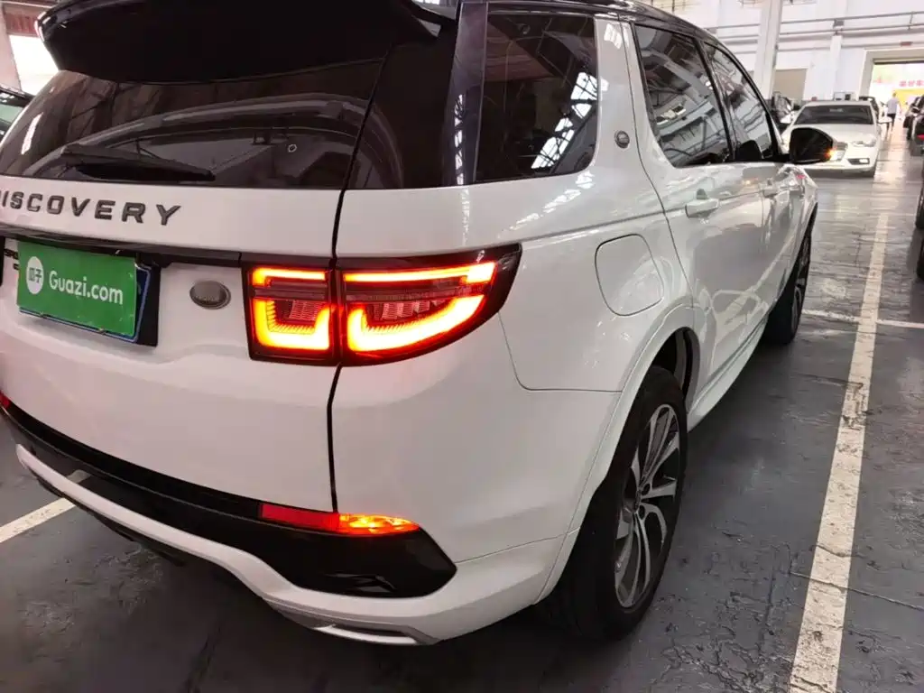 Land Rover Discovery Sport 2020 — фото 8