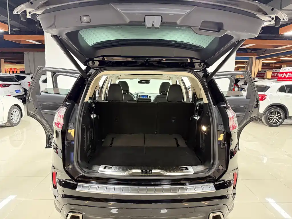 Ford Edge 2020 — фото 10