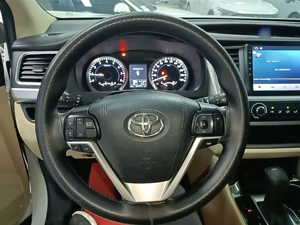 Toyota Highlander 2021 — фото 11