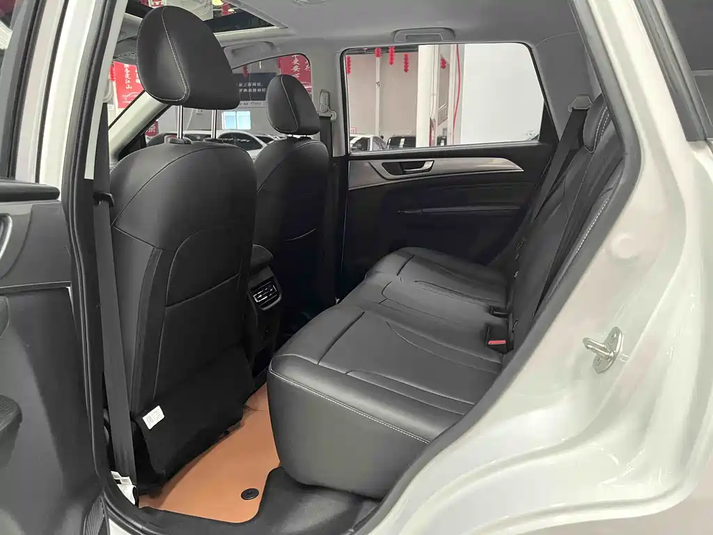 Haval M6 2023 — фото 10
