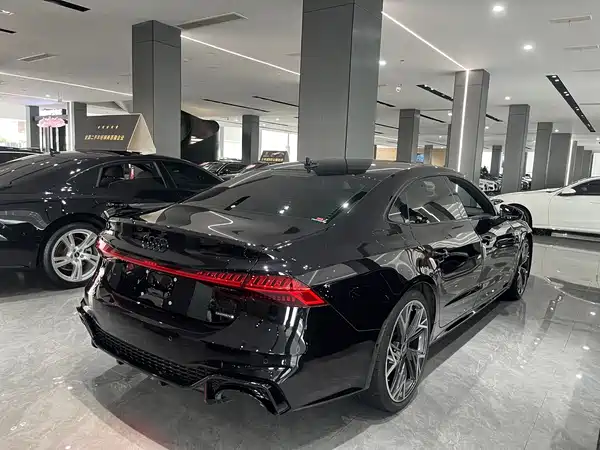 Audi A7L 2023