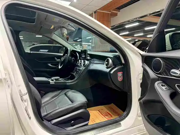 Mercedes-Benz C-Class 2017