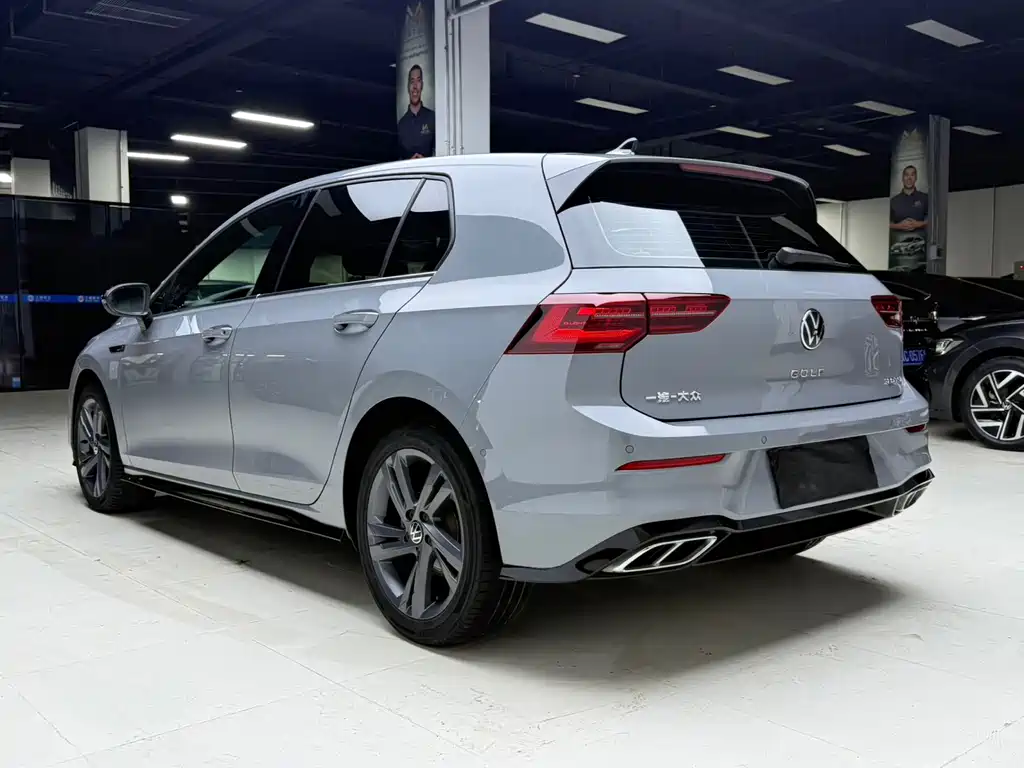 Volkswagen Golf 2023