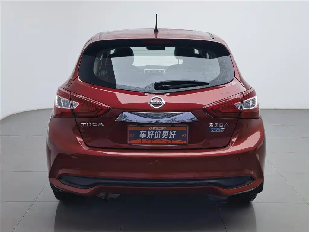 Nissan Tiida 2018 — фото 4