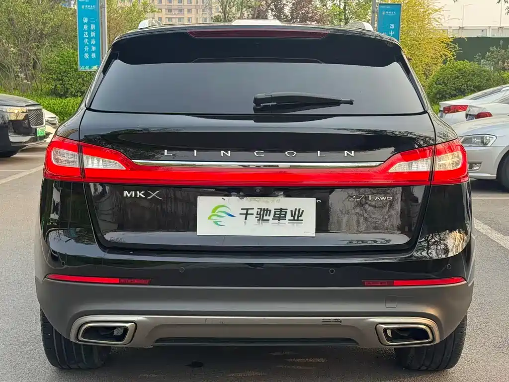 Lincoln MKX 2018 — фото 16