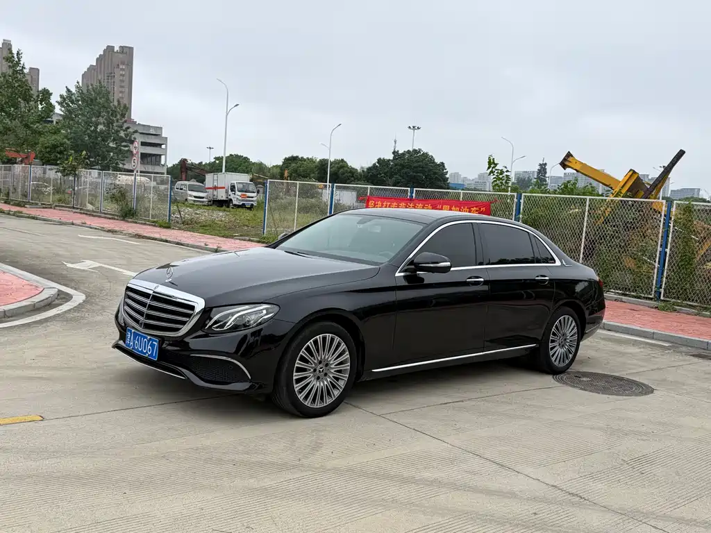 Mercedes-Benz E-Class 2019 — фото 1