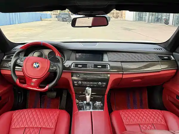 BMW 7 Series 2010