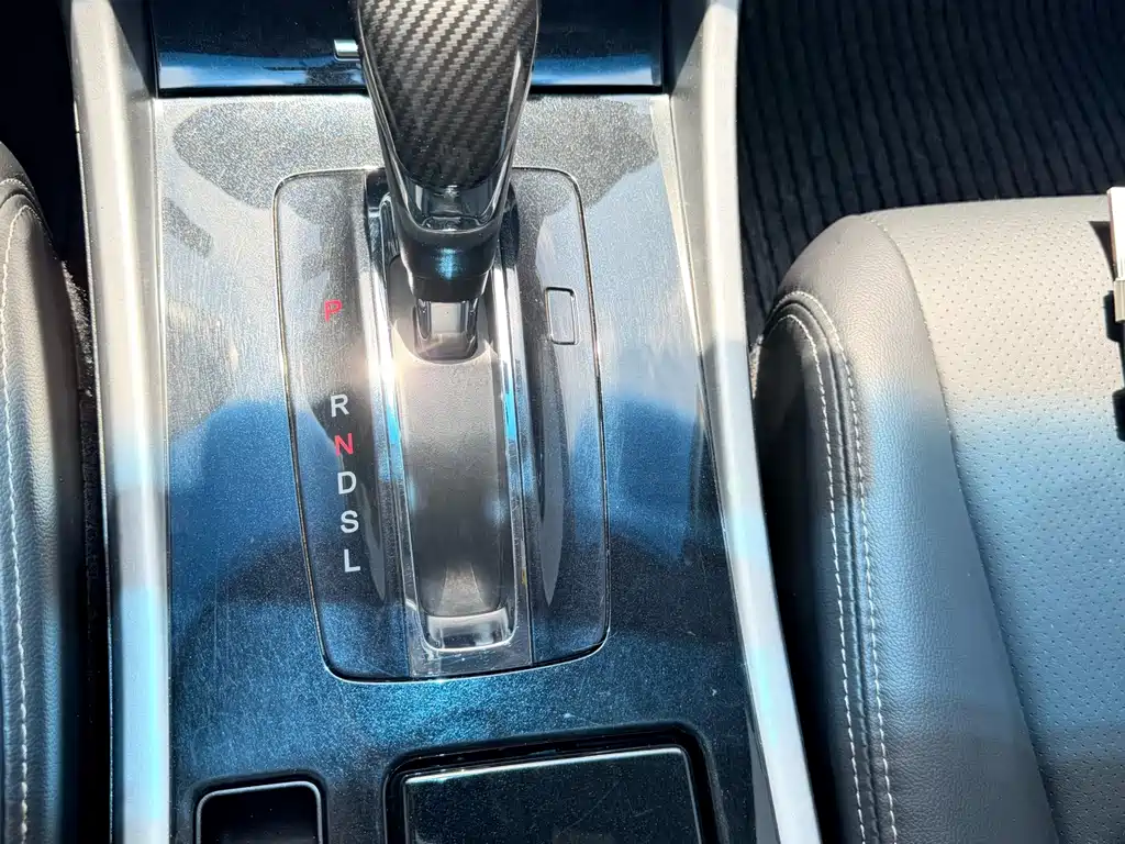 Honda Accord 2018 — фото 17