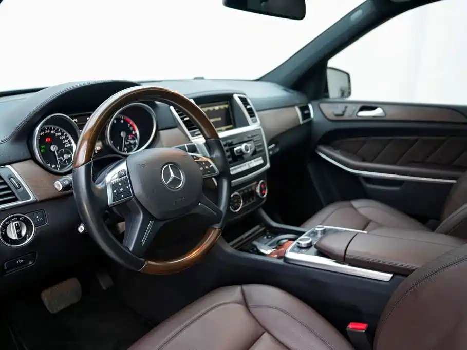 Mercedes-Benz GL-Class 2015 — фото 6