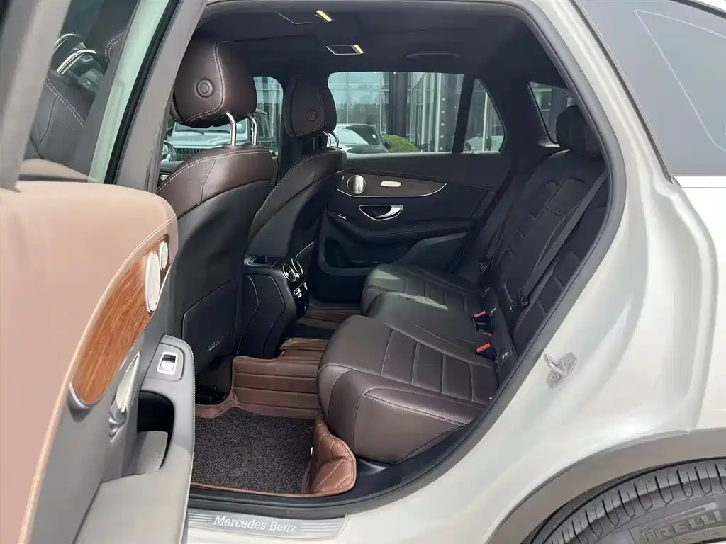 Mercedes-Benz GLC 2021 — фото 16
