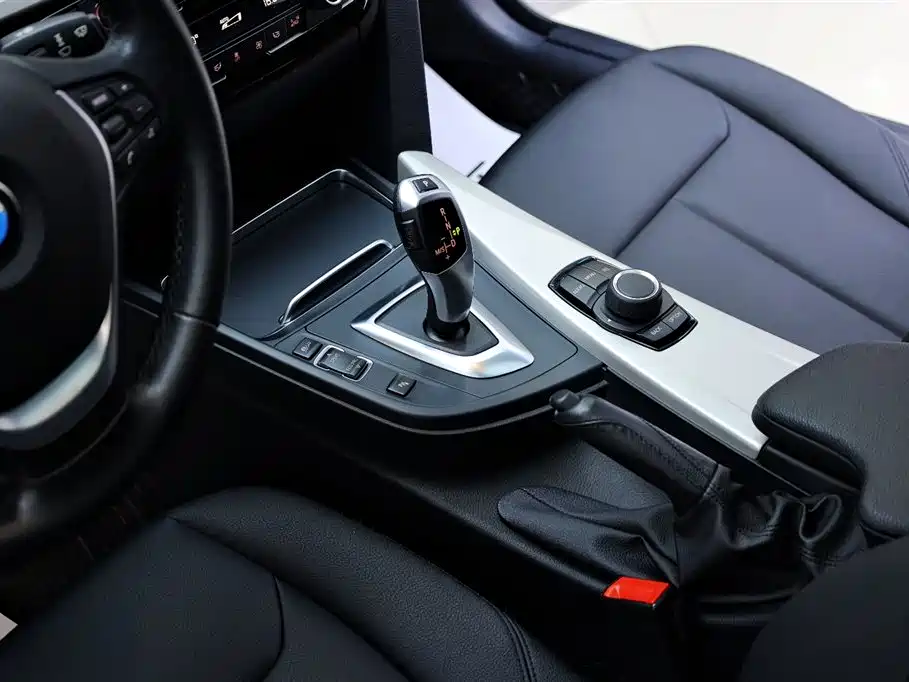 BMW 3 Series GT 2016 — фото 23
