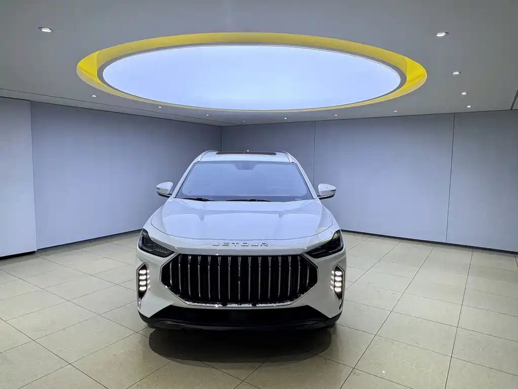 Jetour X70 PLUS 2023 — фото 2